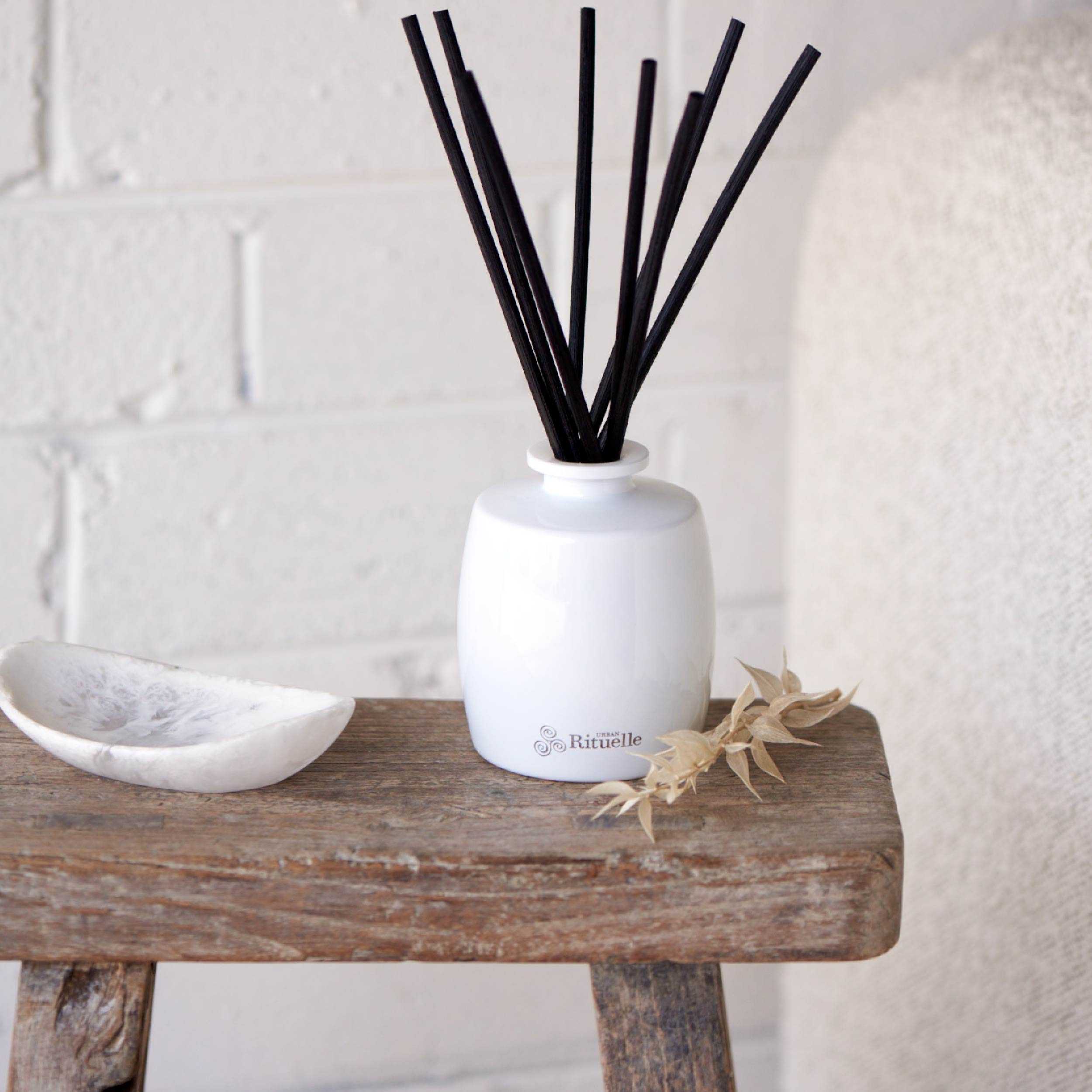 White Lotus, Geranium Leaf & Bergamot<br> Mini Fragrance Diffuser Set | 90ml