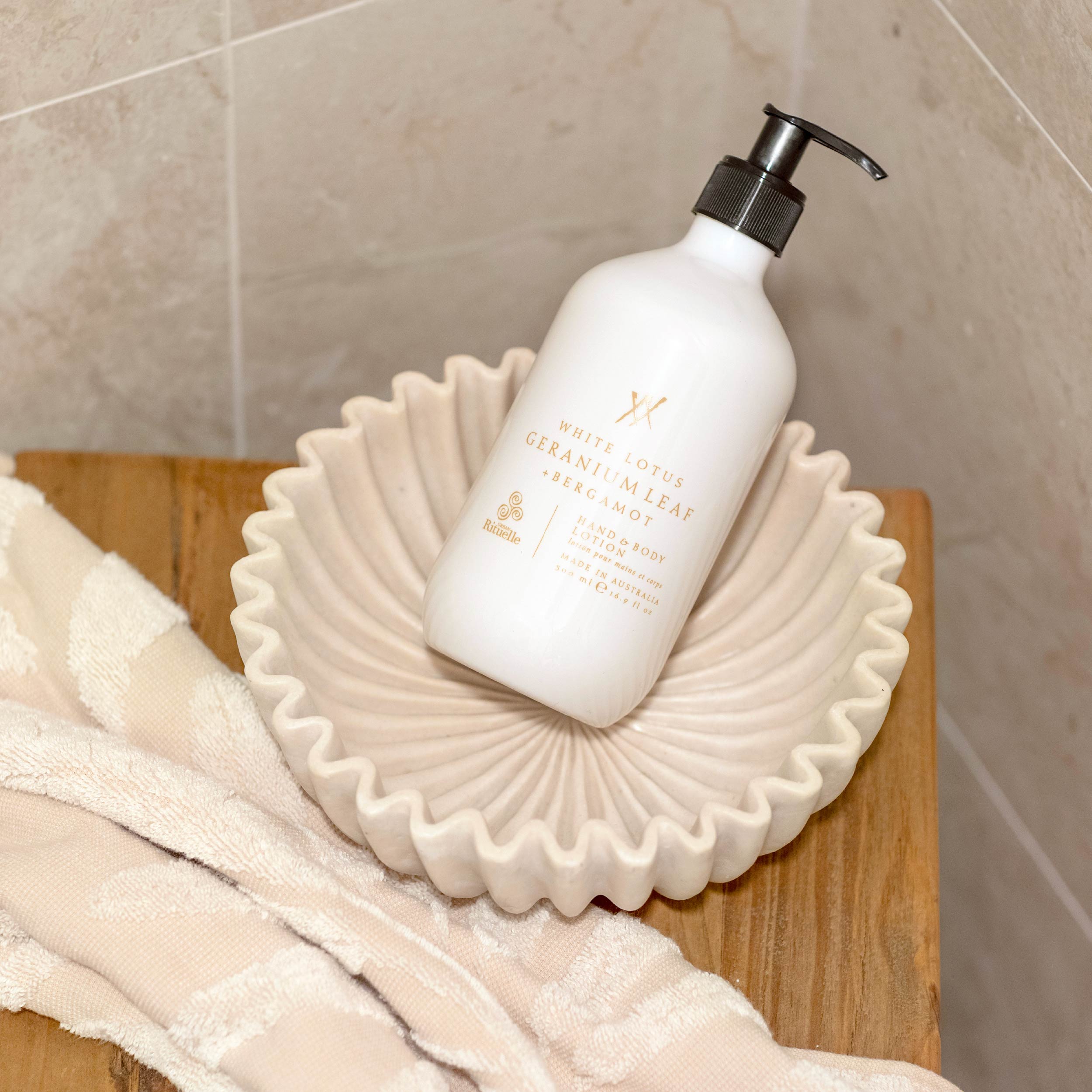 White Lotus, Geranium Leaf & Bergamot<br> Hand & Body Lotion | 500ml