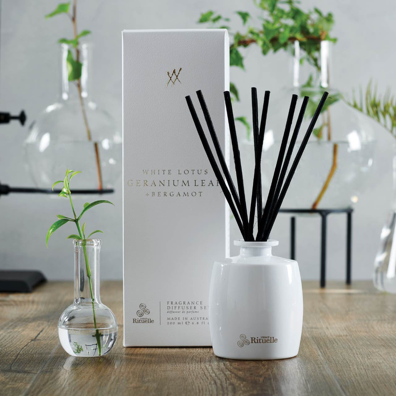 White Lotus, Geranium Leaf & Bergamot<br> Fragrance Diffuser Set | 200ml