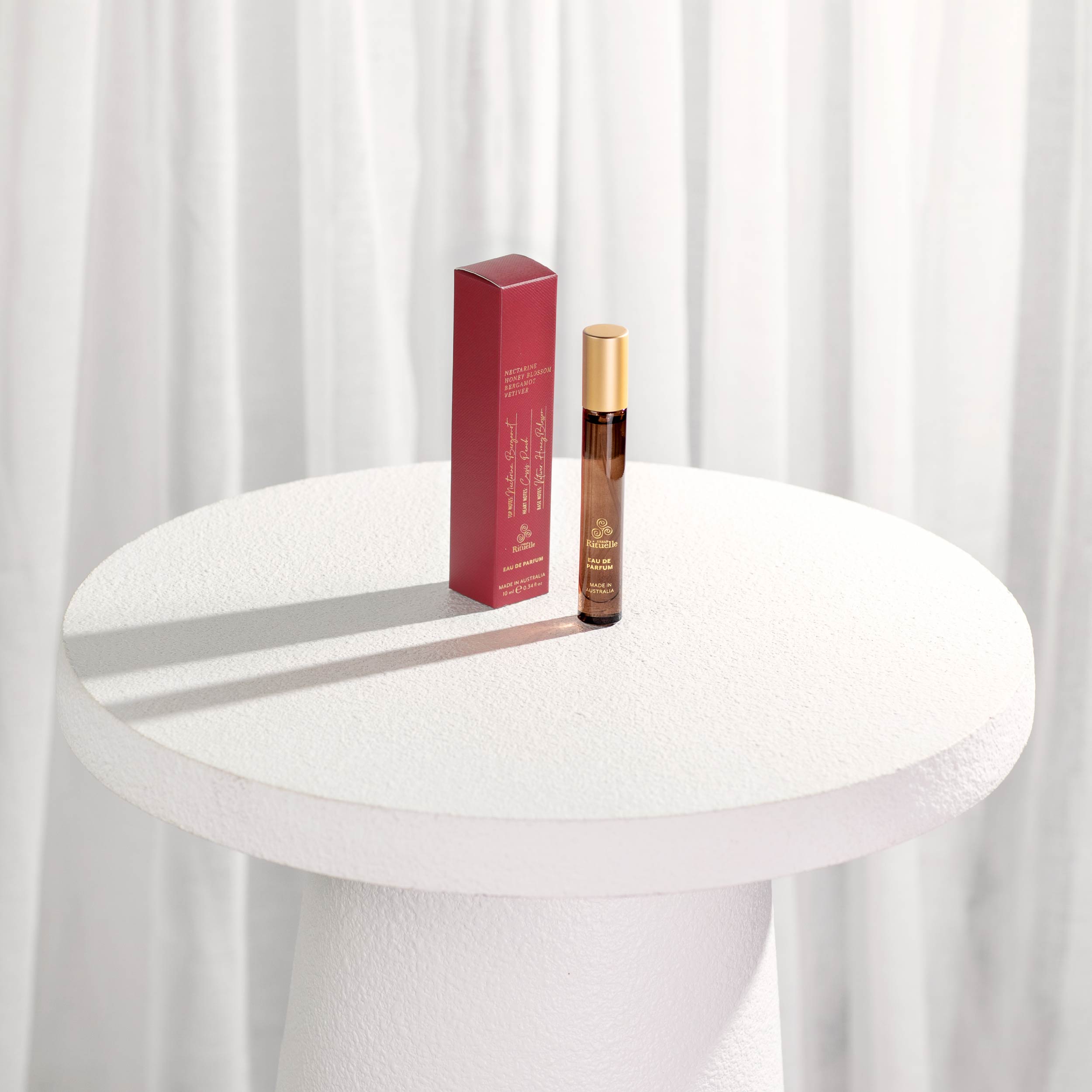 Nectarine, Honey Blossom, Bergamot, Vetiver <br> Eau De Parfum | 10ml