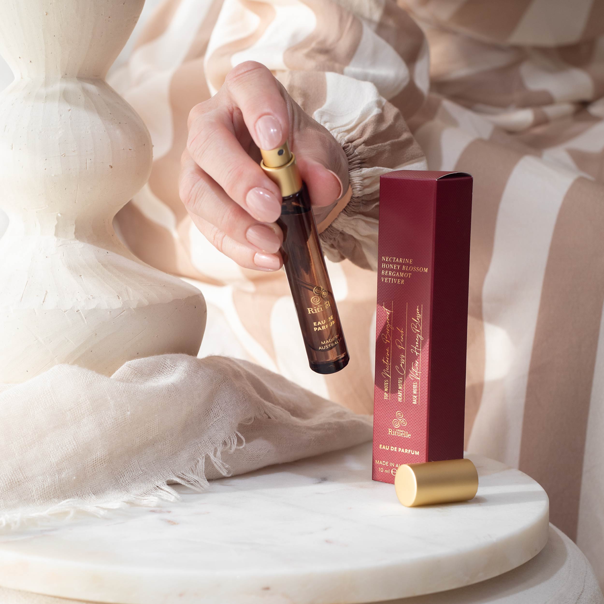 Nectarine, Honey Blossom, Bergamot, Vetiver <br> Eau De Parfum | 10ml