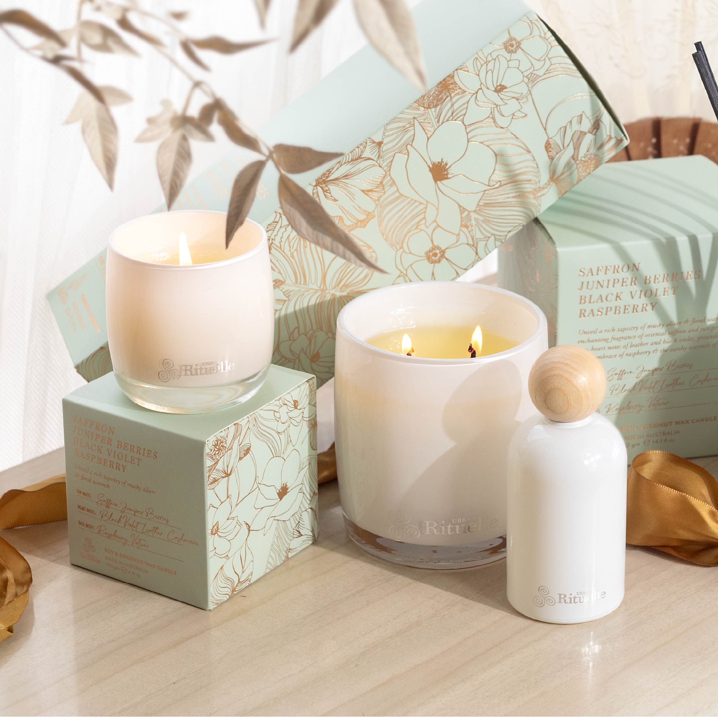 Saffron, Juniper Berries, Black Violet, Raspberry <br> Scented Soy Candle | 400gm