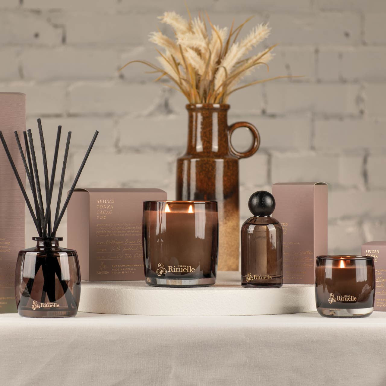 Spiced Tonka, Cacao Pod<br> Scented Soy Candle | 140gm