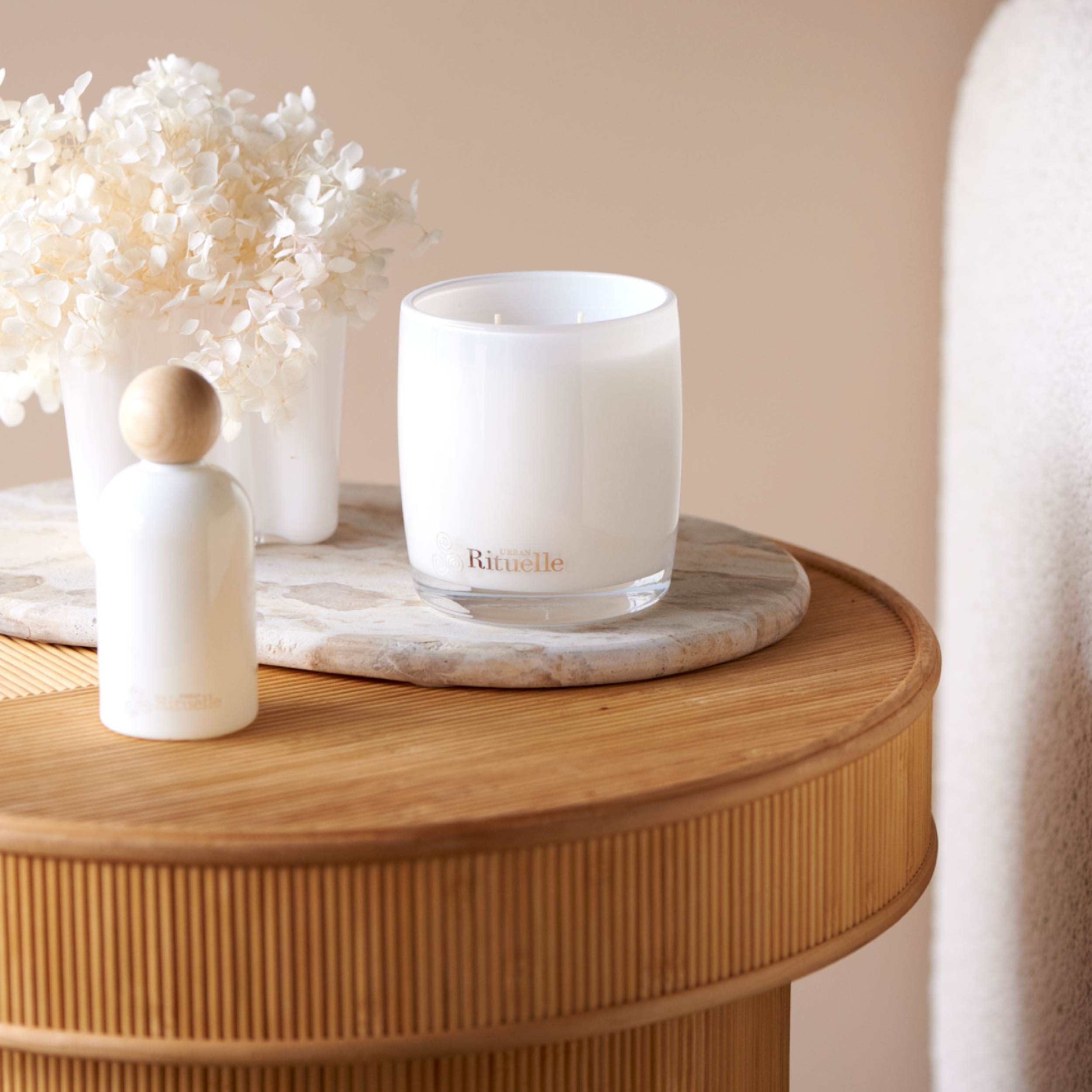 Lemongrass, Mandarin Zest, Tahitian Lime, Sandalwood<br> Scented Soy Candle | 400gm