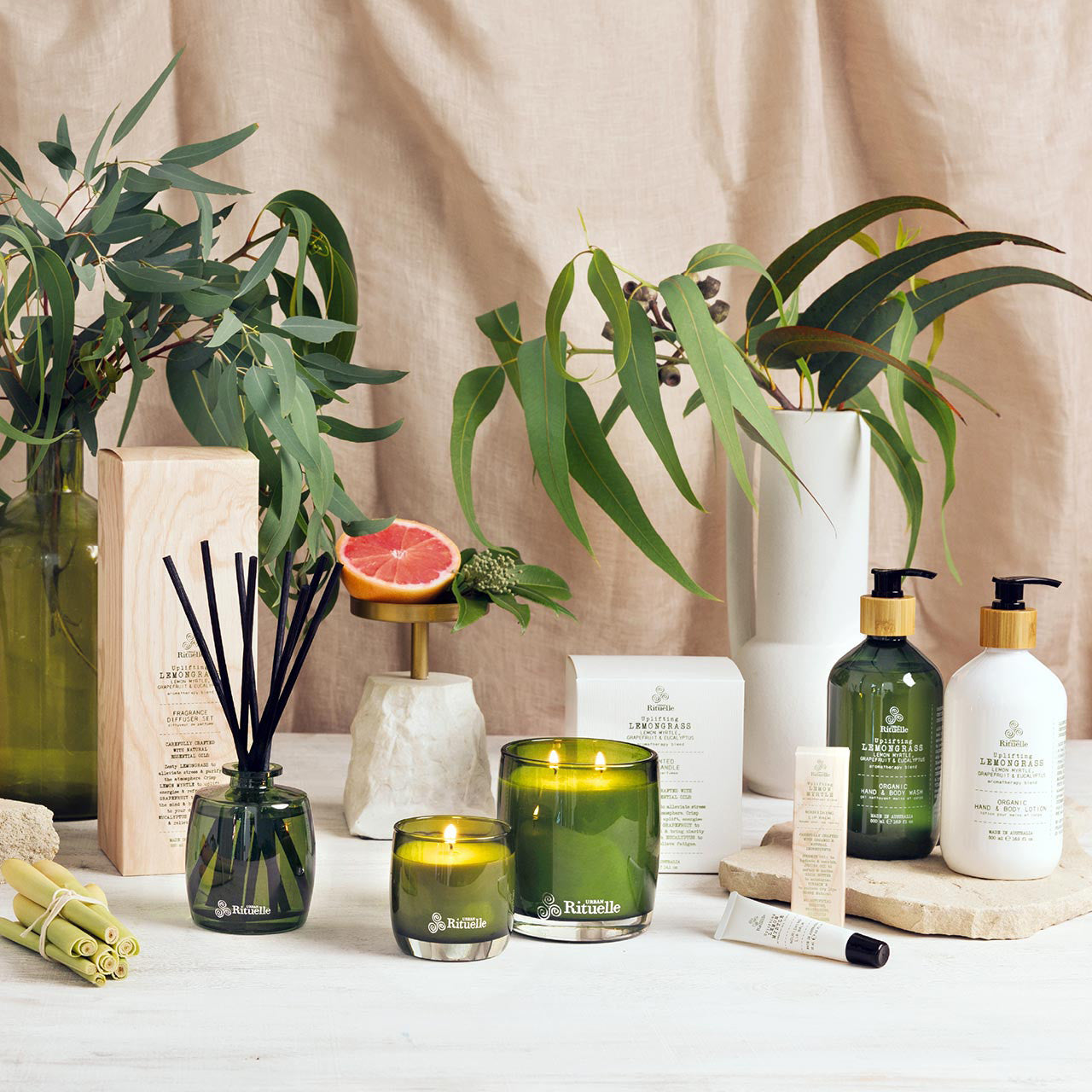 Lemongrass, Lemon Myrtle, Grapefruit & Eucalyptus<br> Scented Soy Candle | 400gm