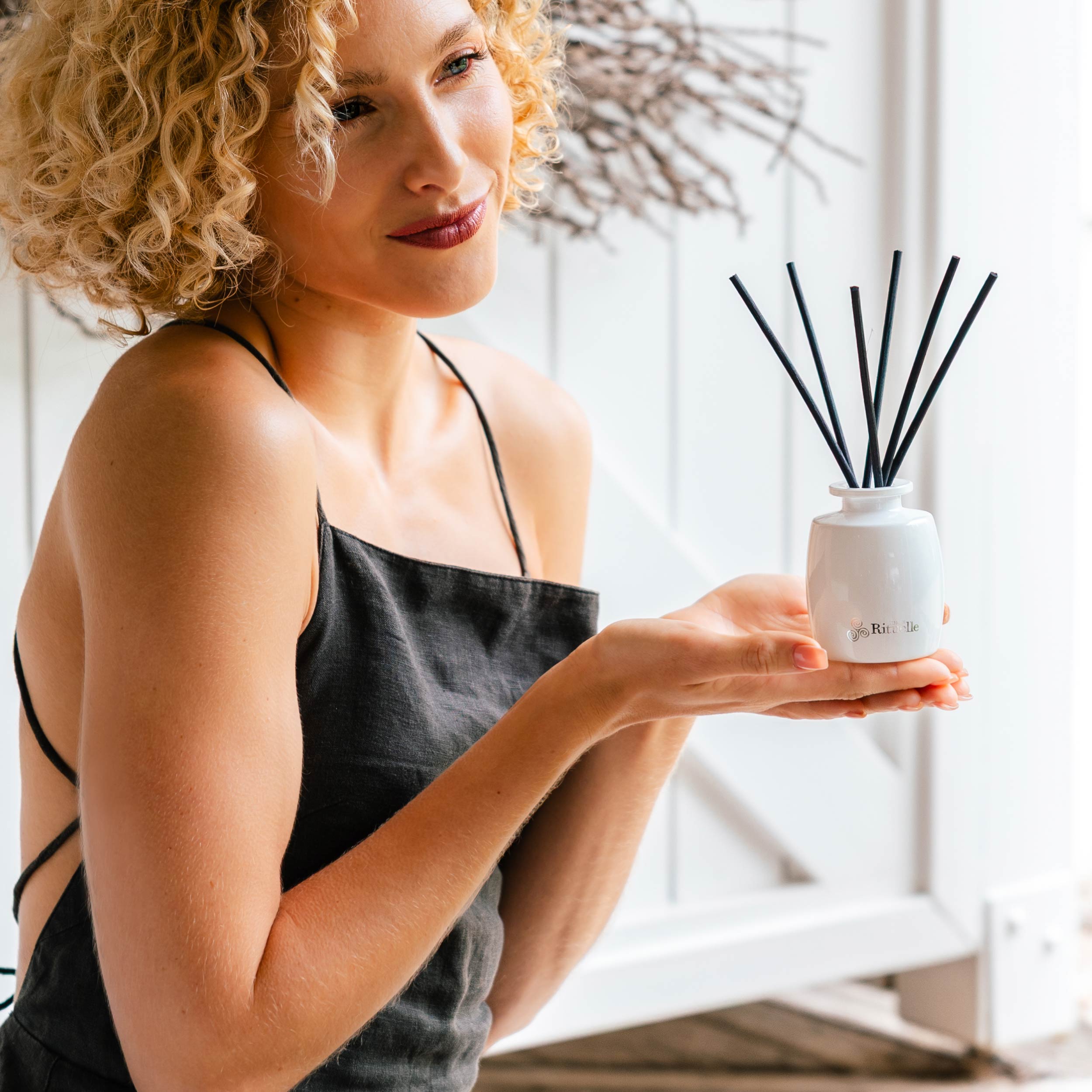 Crisp Sea Mist, Juniper, Amberwood<br>Mini Fragrance Diffuser Set | 90ml