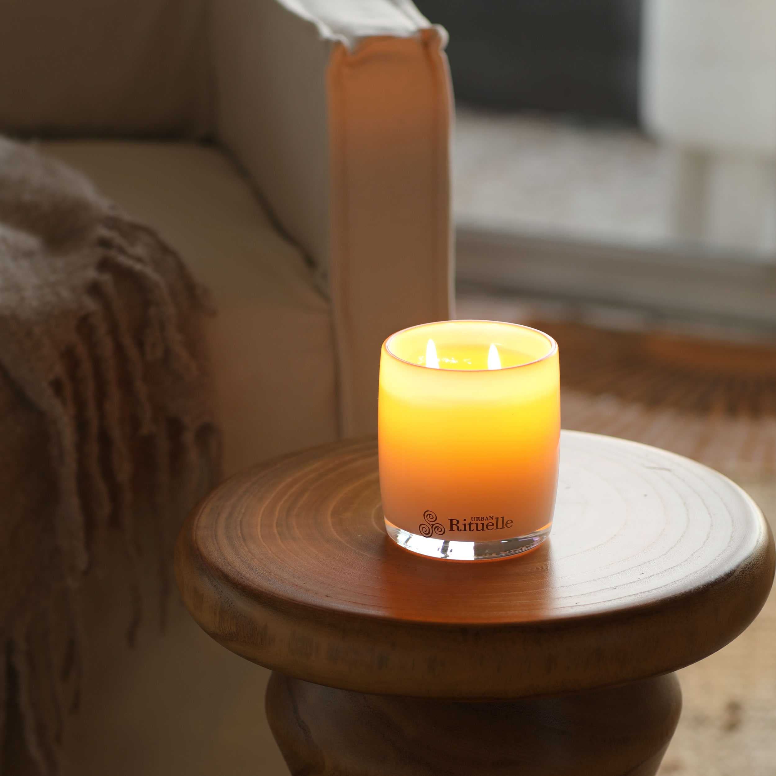 White Lotus, Geranium Leaf & Bergamot<br> Scented Soy Candle | 400gm