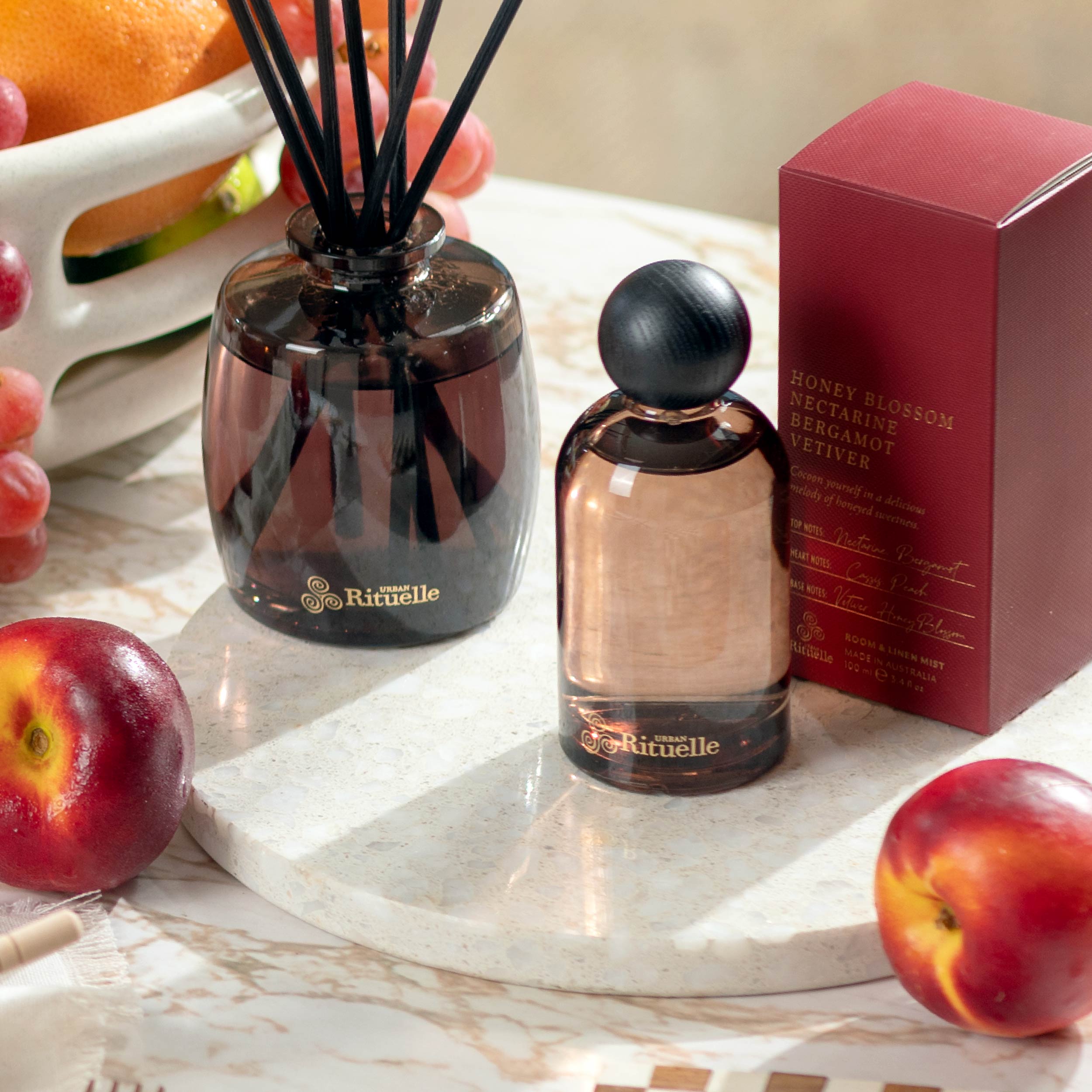 Nectarine, Honey Blossom, Bergamot, Vetiver<br> Room & Linen Mist | 100ml