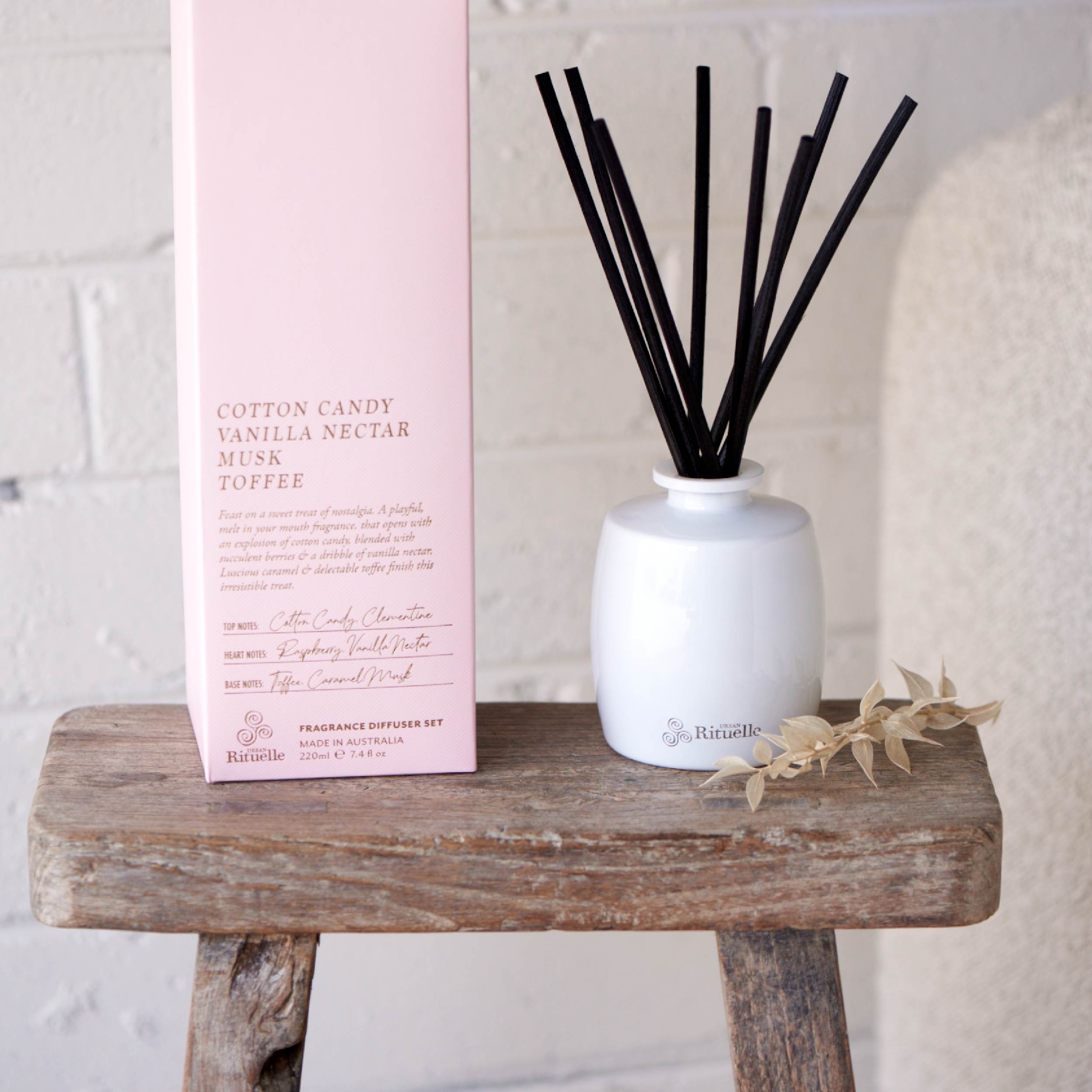 Cotton Candy, Vanilla Nectar, Musk, Toffee<br> Fragrance Diffuser Set | 220ml