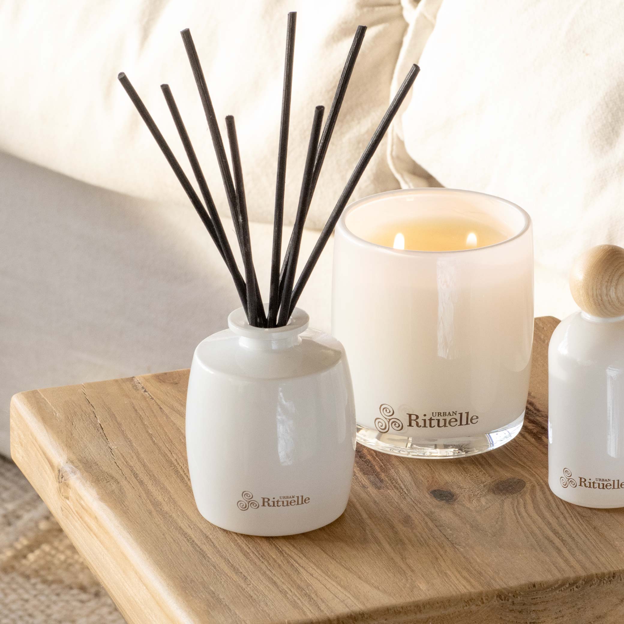 Crisp Sea Mist, Juniper, Amberwood<br>Fragrance Diffuser Set | 220ml