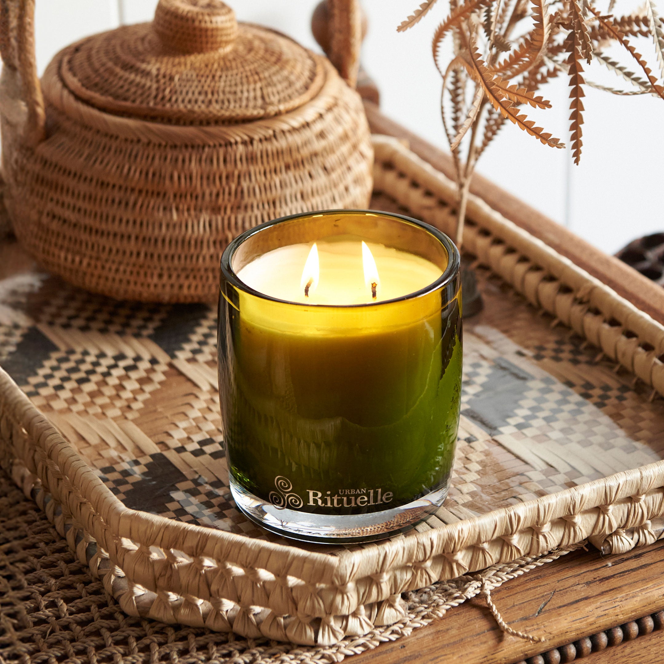 Lemongrass, Lemon Myrtle, Grapefruit & Eucalyptus<br> Scented Soy Candle | 400gm