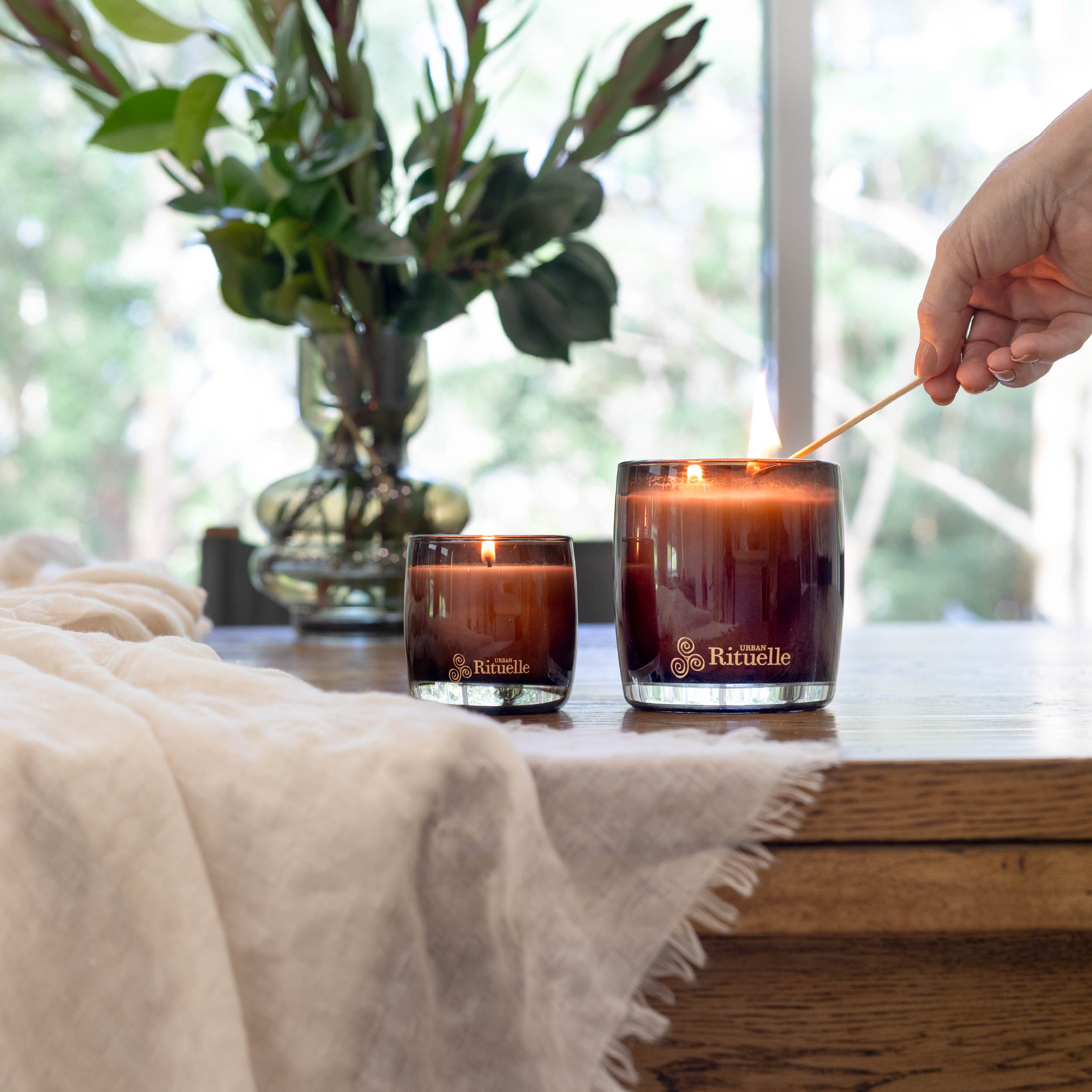 Black Amber, Rosewood & Cedar<br> Scented Soy Candle | 400gm