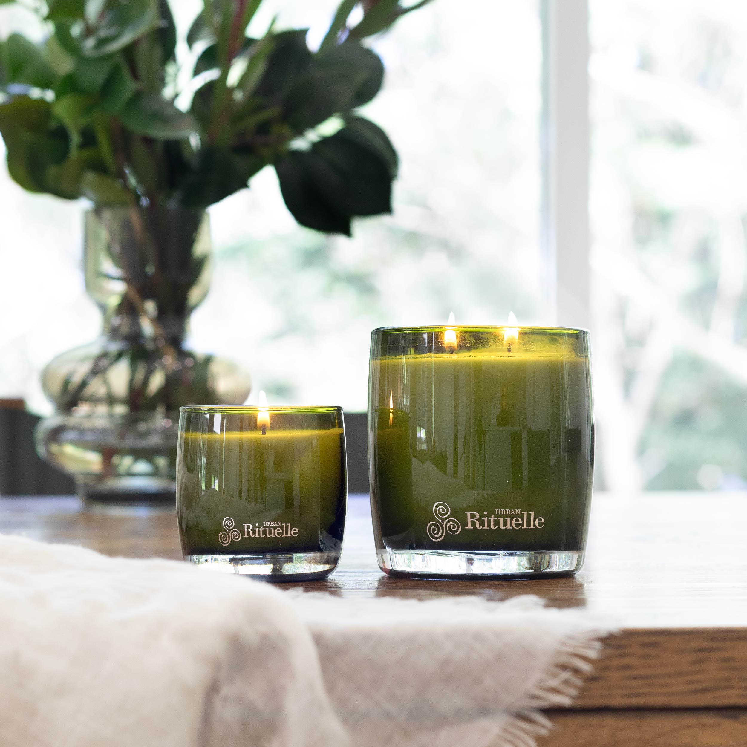 Lemongrass, Lemon Myrtle, Grapefruit & Eucalyptus<br> Scented Soy Candle | 400gm