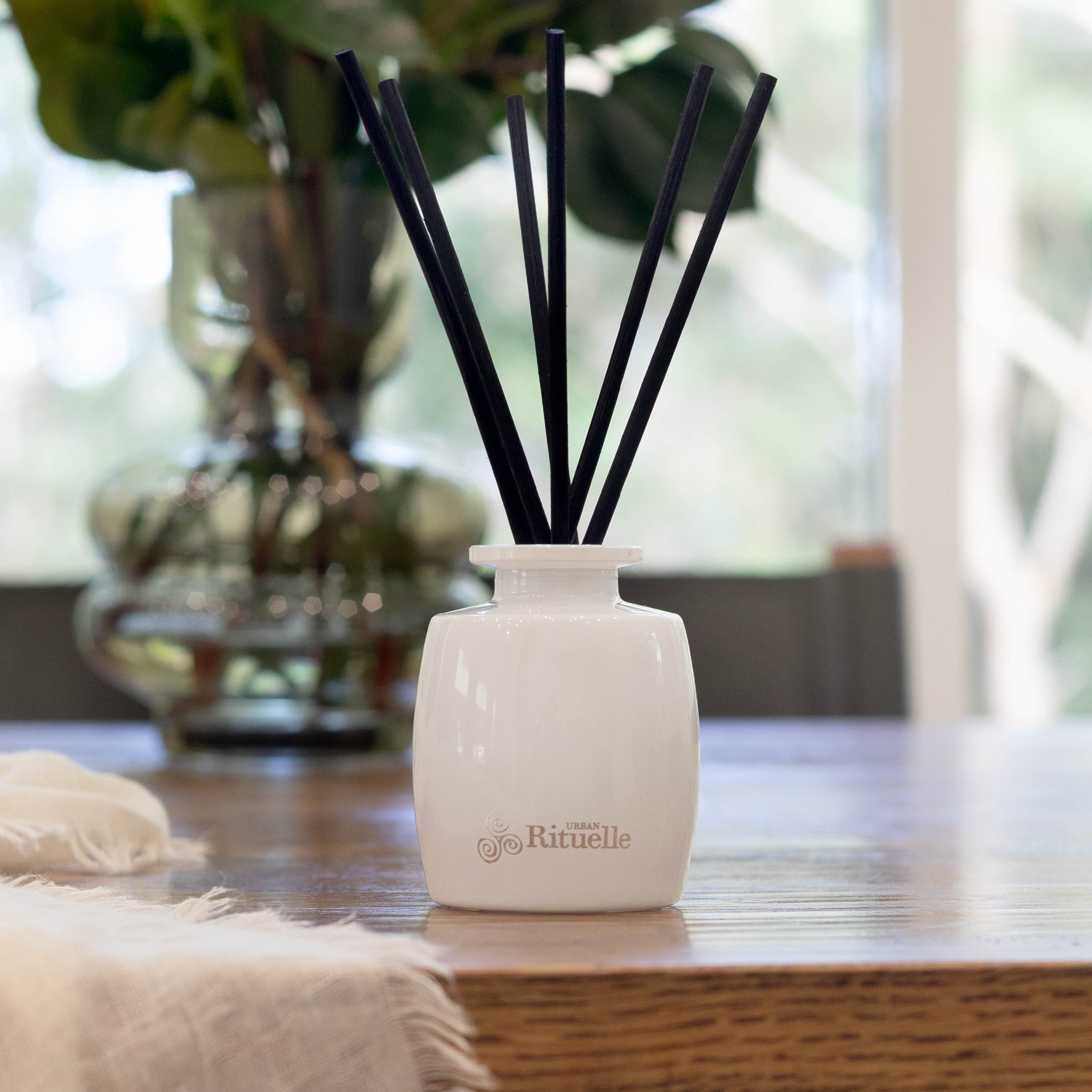 Crisp Sea Mist, Juniper, Amberwood<br>Mini Fragrance Diffuser Set | 90ml